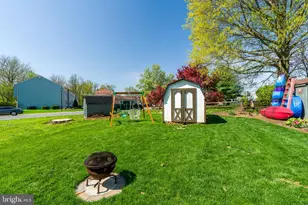 450 Daisy Ln, Lancaster, PA 17602 - Photo 6