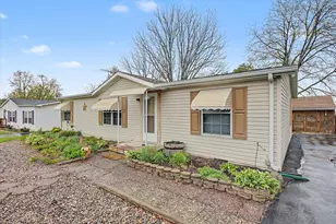 16 Ray Dr, Denver, PA 17517 - Photo 2