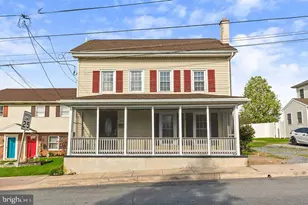 1377 Apple St, Ephrata, PA 17522 - Photo 2