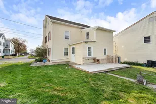 1377 Apple St, Ephrata, PA 17522 - Photo 28