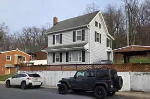 485 N Maple St, Ephrata, PA 17522 - Photo 2