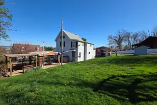 485 N Maple St, Ephrata, PA 17522 - Photo 10