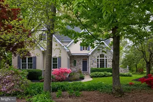 3270 Briarwood Blvd, Lancaster, PA 17601 - Photo 4
