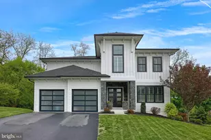 379 Spring Haven Dr, Lancaster, PA 17601 - Photo 2