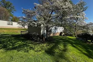 1403 Mill Rd, Elizabethtown, PA 17022 - Photo 2