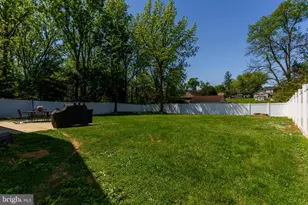 122 N 3rd St, Bainbridge, PA 17502 - Photo 4