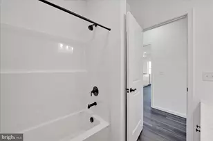 236 Pilgrim Dr, Lancaster, PA 17603 - Photo 22
