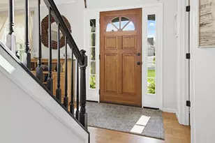 7 Thornhill Ln, Willow Street, PA 17584 - Photo 2