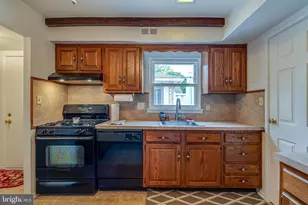 418 Valleybrook Dr, Lancaster, PA 17601 - Photo 4