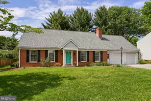 1816 Beverly Dr, Lancaster, PA 17601 - Photo 2