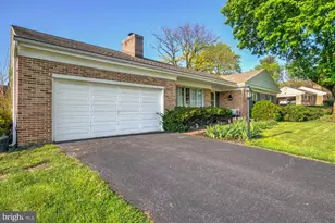 2113 Lyndell Dr, Lancaster, PA 17601 - Photo 4