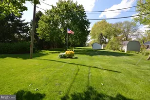 230 Adele Ave, Manheim, PA 17545 - Photo 4