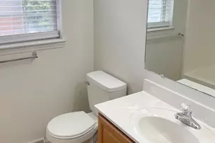 1889 Shady Oak Dr, Mount Joy, PA 17552 - Photo 10