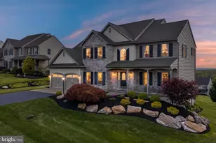 10 Surrey Dr, Stevens, PA 17578 - Photo 2