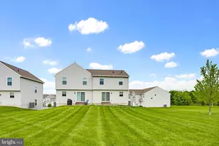 10 Southside Dr, Willow Street, PA 17584 - Photo 4
