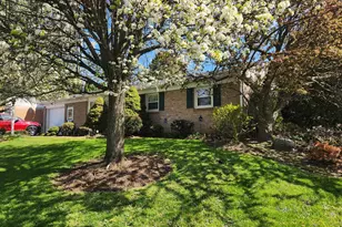 179 Eastbrook Rd, Smoketown, PA 17576 - Photo 2