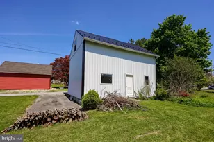 149 W Broad St, Salunga, PA 17538 - Photo 52