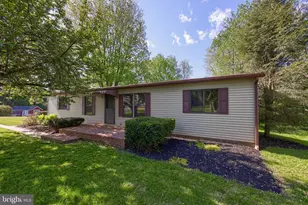 62 W Slokom Ave, Christiana, PA 17509 - Photo 6