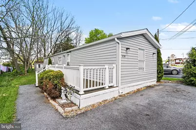 326 Don Drive, New Holland, PA 17557 - Photo 2