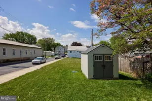202 W Franklin St, Ephrata, PA 17522 - Photo 38