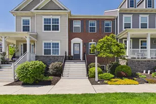 903 Danesfield Ln, Lancaster, PA 17601 - Photo 2
