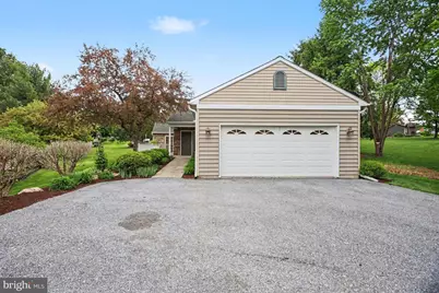51 Troy Drive, Lititz, PA 17543 - Photo 2