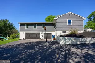 96 W Main St, Brownstown, PA 17508 - Photo 4