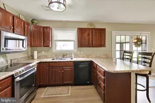 40 Carriage House Dr, Willow Street, PA 17584 - Photo 8