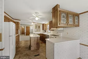 21 Jake Dr, Ronks, PA 17572 - Photo 10