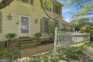 410 Cardinal Ct, Lancaster, PA 17603 - Photo 2