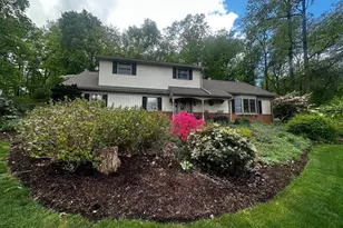 105 Northview Rd, Lititz, PA 17543 - Photo 2