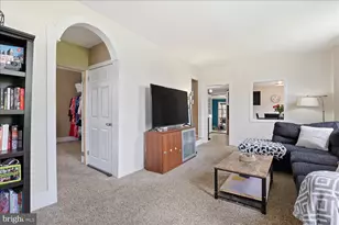 22 S 4th St, Denver, PA 17517 - Photo 8