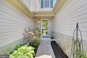 34 Gantz Meadows, Mount Joy, PA 17552 - Photo 2