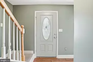 608 Redwood Dr, Lancaster, PA 17602 - Photo 6