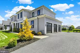 658 Fleetwood Dr, Lititz, PA 17543 - Photo 4