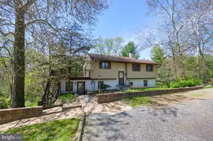 242 Skyview Ln, Lititz, PA 17543 - Photo 1