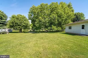 328 Chestnut St, Bainbridge, PA 17502 - Photo 34
