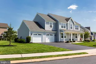 24 Amber Ln, Ephrata, PA 17522 - Photo 2