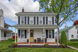1971 New St, East Petersburg, PA 17520 - Photo 1