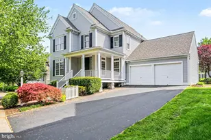 7 Thicket Ln, Lancaster, PA 17602 - Photo 2