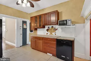 22 N Pine St, Lancaster, PA 17603 - Photo 16