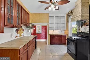 22 N Pine St, Lancaster, PA 17603 - Photo 12