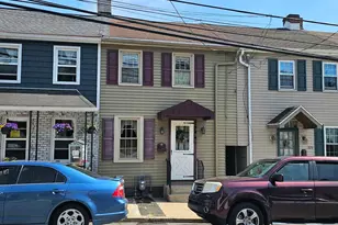 322 Union St, Columbia, PA 17512 - Photo 1