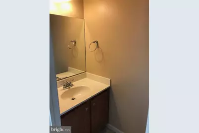 270 Locust Street #5, New Holland, PA 17557 - Photo 4