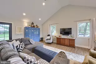 2033 Manor Ridge Dr, Lancaster, PA 17603 - Photo 12