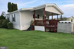 2 Log Ln, East Earl, PA 17519 - Photo 1