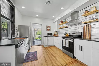 327 E Chestnut Street, Lancaster, PA 17602 - Photo 12
