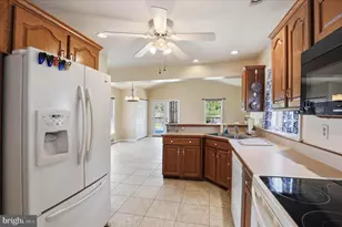 655 N Mt Joy St, Elizabethtown, PA 17022 - Photo 16