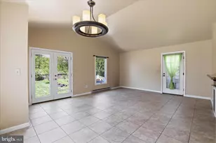 655 N Mt Joy St, Elizabethtown, PA 17022 - Photo 8