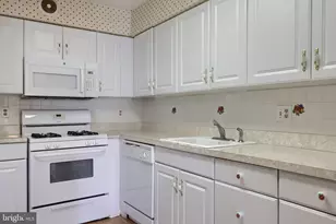 121 Valleybrook Dr, Lancaster, PA 17601 - Photo 12